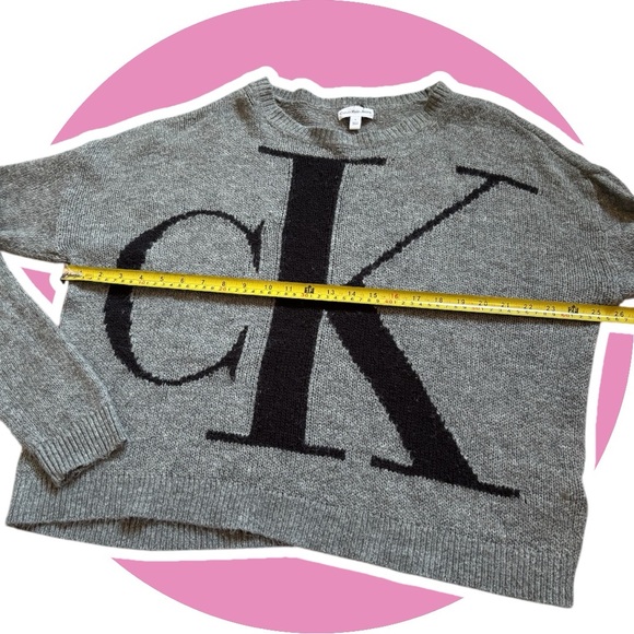 Calvin Klein Jeans // Gray Knit Top - Picture 5 of 7